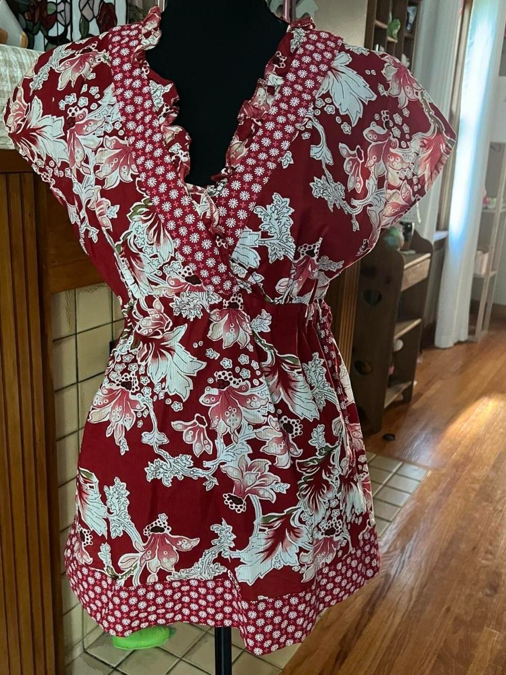 Y/k vintage fairycore Red & White Floral V-Neck Babydoll Top
